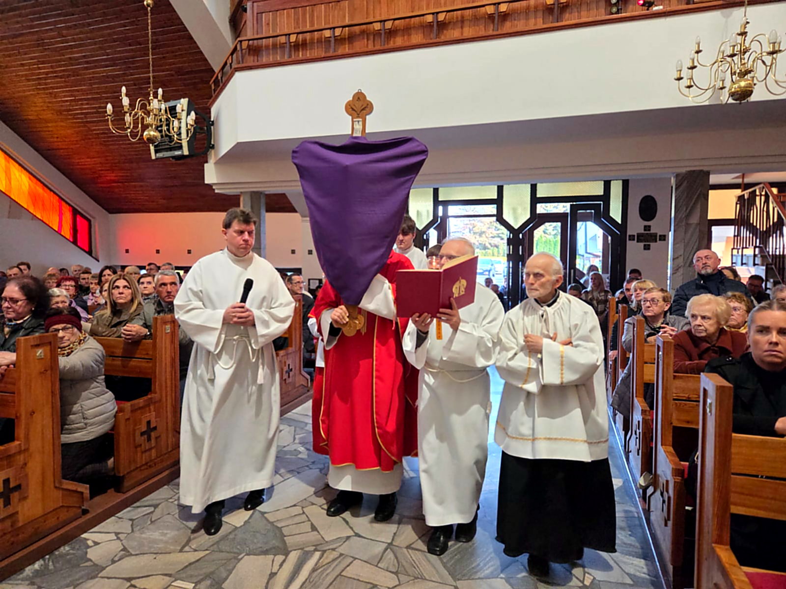 Wielki Piątek Liturgia Męki Pańskiej