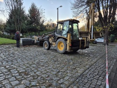 Porządki przed Wszystkimi Świętymi – dziękujemy za troskę o naszą parafię